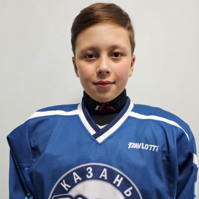 Низамутдинов Адель